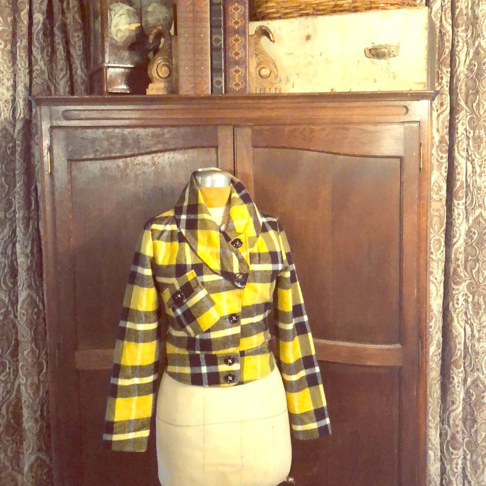 Navy Yellow Jacket